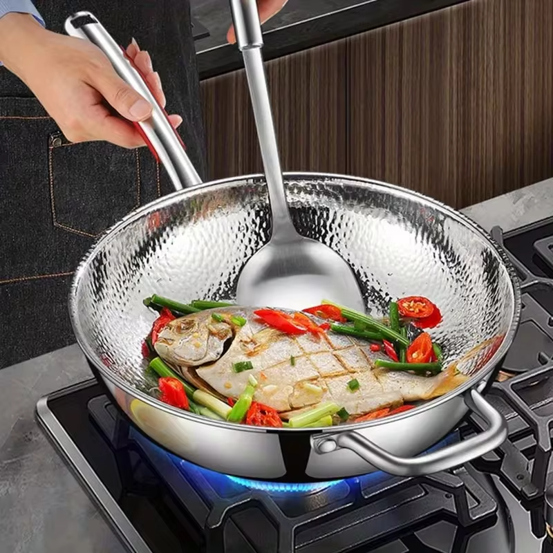 30cm Pure Titanium Round Bottom Wok Uncoated Non-stick Pan Can Be Used in Concave Induction Cooker. Household Stir-frying